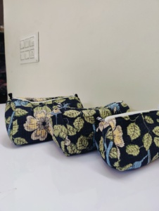 Juego de 3 Bolsas de Aseo de Algodón con Estampado Artesanal, Bolsas de Cosméticos, Organizador de Maquillaje de Viaje para Uso Diario - Product Image 1