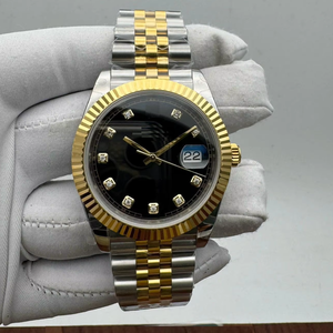 Reloj de Alta Calidad con Bisel Acanalado Dorado de Dos Tonos, Esfera Negra, Ventana de Fecha, Movimiento ETA, Estilo Hip Hop Automático - Product Image 1