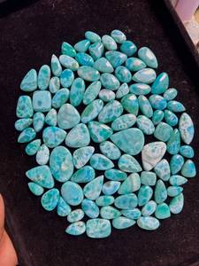 Pierre précieuse Larimar naturelle de qualité export, pierre bleue polie pour bijoux, perles, pendentifs et objets de collection, disponible à la vente - Product Image 5