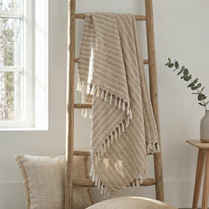 Manta de Sofá Tejida de Algodón Crema con Rayas Horizontales de 130x170 cm, con Flecos Decorativos para Decoración Moderna del Hogar - Product Image 6