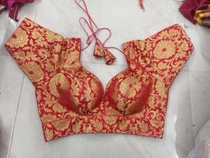 Blusas y Camisas de Mujer de Seda Chiffon Banarasi Tejidas a Mano con Zari Floral, Cortas, para Novia, Otoño/Invierno, Ecológicas, Venta al por Mayor - Product Image 3