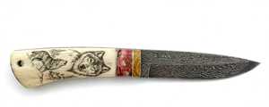 Couteau utilitaire artisanal en acier Damas avec gravure de loup en scrimshaw, manche en os de chameau, qualité DIY, OEM disponible - Product Image 3