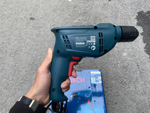 Martillo Perforador Rotatorio con Cable GBM 400 Profesional, 400W, Diseño Compacto, Portabrocas sin Llave para Atornillado Preciso en Madera/Metal/Plástico - Product Image 3