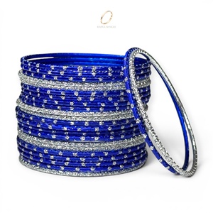 Juego de Brazaletes de Acero Inoxidable Azul para Niñas, con Zirconia Plateada Brillante de Alta Gama, Estilo Indio para Bodas - Product Image 2