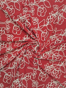 Tissu de bonneterie rouge intense en gros avec broderie florale blanche et travail de cordon 3D pour vêtements de créateurs et tenues de fête - Product Image 4