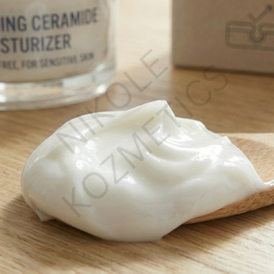 Crème Hydratante Légère au Céramide et Glycérine Nourrissante pour Réparation de la Barrière Cutanée, Maintien de l'Hydratation et Douceur - Product Image 4
