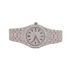 Montre de luxe en moissanite pour hommes et femmes, bracelet serti de diamants, utilisation quotidienne, cadran en verre, finition brillante de haute qualité - Product Image 1
