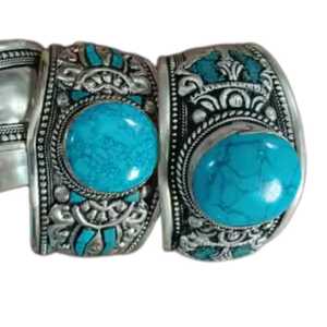 White Silver Plated <b>Copper</b> Alloy Heart Romantic Turquoise Inlay Cuff <b>Bracelets</b> for Unisex - Product Image 5