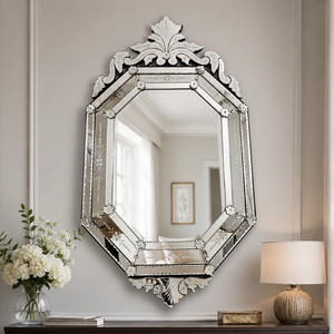 Miroir octogonal vénitien de luxe avec couronne en forme de couronne royale et panneaux en verre biseauté |   Miroir mural décoratif antique à motifs floraux gravés - Product Image 2