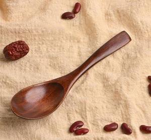 Juego de utensilios de cocina de madera premium al por mayor, chapados en oro rosa, con mango largo, ecológicos, antiadherentes: espátula, cuchara, volteador y cucharón. - Product Image 6