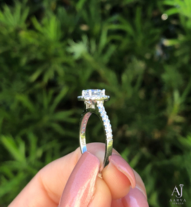 Anillo de Compromiso de Plata de Ley 925 con Moissanita y Halo Ovalado, Perla de Agua Dulce, Chapado en Rodio/Oro/Oro Blanco, Estilo de Lujo - Product Image 2