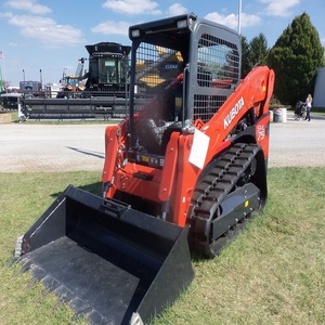 Minicargadora Kubota Usada Tipo Bobcat con Componentes Principales: Motor, Bomba, Caja de Cambios y Rodamientos - Product Image 1