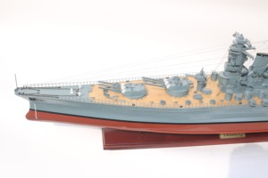 YAMATO ÉDITION SPÉCIALE Modèle de navire de bataille japonais en bois artisanal, plus détaillé et prêt pour l'installation R/C - Product Image 3