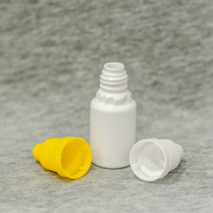 <b>White</b> PP Plastic Cylinder Bottle With <b>Screw</b> Cap For Cosmetic Use 3-20ml Lightweight Durable Packaging - Product Image 1