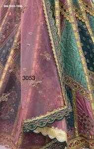 Hermoso conjunto de Lehenga-Choli de seda Gadhwal con encaje, Dori, hilo Zari, lentejuelas y pedrería, para mujer, exportador de moda. - Product Image 5