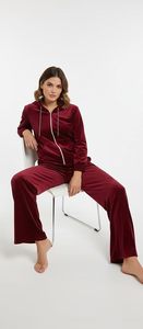 Fashionable Women Velvet Tracksuit Set – Comfortable, Trendy & High-Quality Velvet Outfit for Daily Wear - Product Image 4