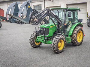 Tracteur agricole compact John Deere 5050E 2WD/4WD de qualité supérieure, 50 CV, diesel, prix promotionnel - Product Image 6