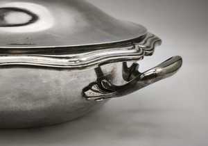 Elegant <b>Buffet</b> Soup Tureen Stainless Steel Bowl with Lid for Dining <b>Table</b> - Product Image 4