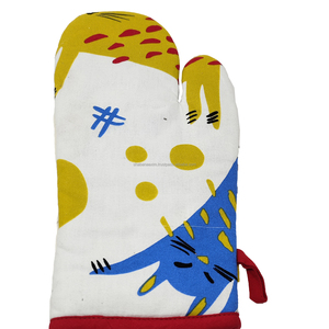 Manoplas de horno resistentes al calor para seguridad y estilo de cocina Elegancia moderna Manoplas de horno para hornear y cocinar - Product Image 5