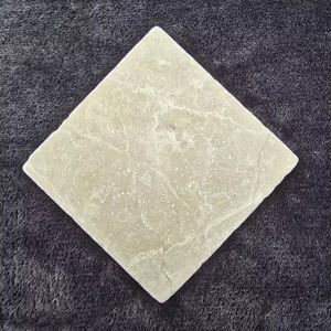 Juego de cuatro posavasos de mármol beige pulido, antideslizantes, de piedra natural. - Product Image 1