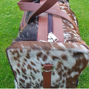 Bolsa de Viaje de Fin de Semana de Pelo de Vaca, Ecológica, Transpirable, de Diseño, Material Cómodo, Gran Capacidad - Product Image 4