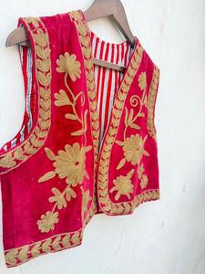 Wholesale <b>Velvet</b> Suzani Embroidered Vest <b>Coat</b> | Handmade Ethnic Boho Waistcoat <b>Women</b> | Lightweight Cotton Zipper Floral Pattern - Product Image 3