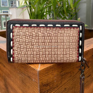 Portefeuille en cuir usiné à la main pour femmes Buck Stitch Western Floral portefeuille en cuir sculpté à la main en peau de vache Boho portefeuille à bracelet - Product Image 4