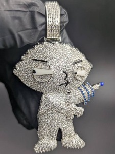 Colgante Unisex de Plata 925 con Diamantes, Diseño Moderno, Joyería Elegante y de Lujo, Accesorio de Moda, Regalo para Mujeres y Hombres, en Oferta - Product Image 5
