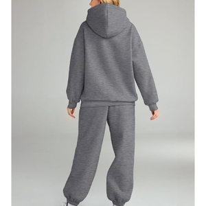 ดีไซน์ใหม่ 2025 ชุดวอร์มแฟชั่นสุดฮิตขายดี ดีไซน์ทันสมัยสำหรับผู้หญิง ชุดวอร์มคุณภาพสูงสำหรับผู้หญิง โดย GNG IMPEX - Product Image 4