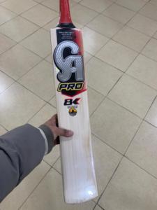 Batte de cricket en saule anglais CA Pro 8K, prête à l'emploi pour le cricket à balle dure, fabriquée au Pakistan, équipement sportif de cricket à balle dure - Product Image 6