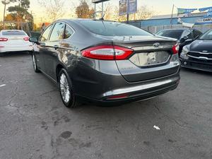 Ford Fusion Híbrido SE FWD 2016 - Product Image 3