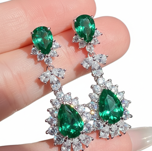 ต่างหูทรงลูกแพร์ยาวสีเขียวประดับไฮโดรและเพชร CZ ขนาด 6 นิ้ว ต่างหูห้อยประดับพลอย เงินแท้ 925 ชุบทอง เหมาะสำหรับงานปาร์ตี้ ราคาโรงงาน - Product Image 2