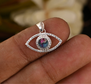 Pendentif en argent 925 avec serti clos, forme œil marquise, orné de pierres précieuses turquoise et de coquillages d'huîtres, avec accents de zircon cubique – Meilleure vente - Product Image 3