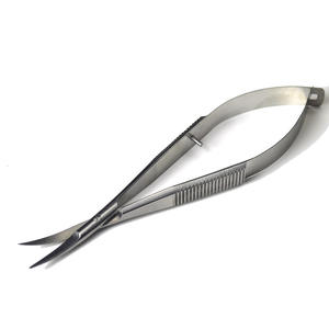 Ciseaux à cuticules micro-courbés noirs personnalisés en acier inoxydable à pointe fine pour manucure OEM - Product Image 2