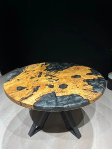 Plateau de table rond en résine époxy Ocean, fourni directement par l'usine, personnalisé pour café, restaurant, ou table à manger en bois et résine époxy effet rivière - Product Image 2