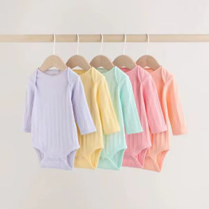 Combinaison bébé premium 95% bambou 5% élasthanne, design flexible - Product Image 1