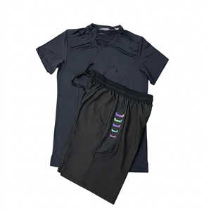 Ensemble de t-shirts à manches courtes pour hommes, imprimé vintage, respirant et tendance, tenue sportive d'été en deux pièces - Product Image 2