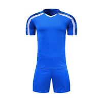 Ensemble de maillot et short de football confortable pour l'entraînement, conception OEM, couleur personnalisée, imprimé sur le devant, respirant, haute qualité