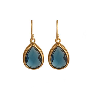 Boucles d'oreilles pendantes délicates en topaze bleue de Londres, faites à la main, plaquées or, en forme de goutte, bijoux inaltérables, cadeau pour femme et fille R - Product Image 2