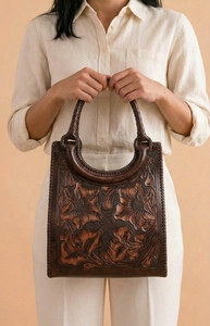 Bolso de Mano Tipo Hobo de Cuero Genuino de Lujo, Hecho a Mano y Bordado, con Diseño Floral Vintage, para Uso Diario y Viajes - Product Image 4