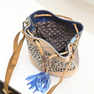 Bolso bandolera de cuero reciclado con estampado de animales hecho a mano para mujer, bolso colorido con cordón de cuero, nueva moda - Product Image 6