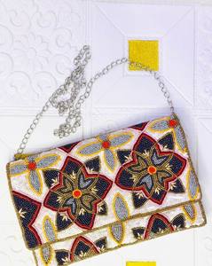 Sac à bandoulière bohème Banjara en perles, fait main, en toile écologique, motif paysage, pour femme, avec chaîne perlée et rabat à fermeture - Product Image 5