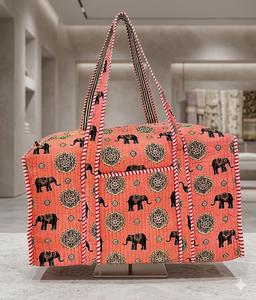 กระเป๋าเดินทางผ้าฝ้ายพิมพ์ลายบล็อกงานฝีมืออินเดีย ลายช้างสุดหรู ผลิตด้วยมือที่ไจปุร์ - Product Image 1