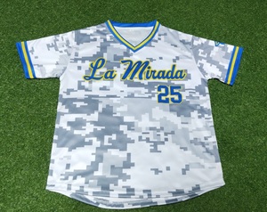 Camiseta de fútbol sublimable para hombre, camiseta con estampado DTF, de tela gruesa de 300 GSM, para la moda de invierno, camisetas para hombre - Product Image 1