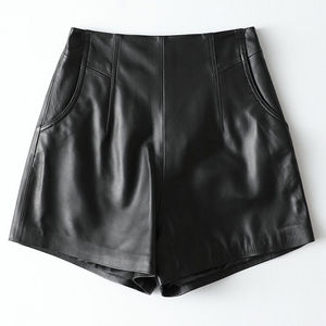 Shorts en similicuir PU pour femme, couleur unie, sur mesure, décontractés, taille haute, en similicuir, fabrication OEM - Product Image 1