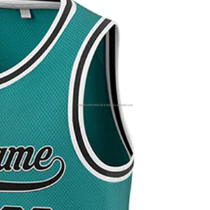 Ensembles de maillots et shorts de basketball personnalisés imprimés, 100 % polyester, séchage rapide et respirant, grandes tailles pour l'entraînement et la compétition - Product Image 5