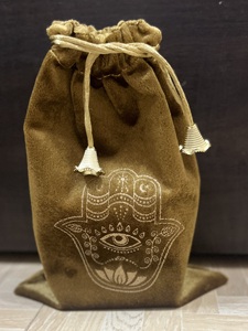 Bolsa de terciopelo para Tarot Altar Soft Humsa Hand Potli Golden Rune Gift Crystal Jewelry Wrap Bags para Precious By Indian Consigners - Product Image 3