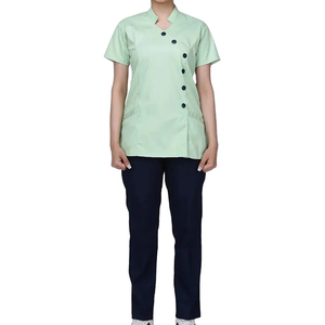 Conjunto de Uniforme Hospitalario para Mujer, Modelo 2026, Top Verde Menta con Botones Negros y Pantalones Azul Oscuro - Product Image 1