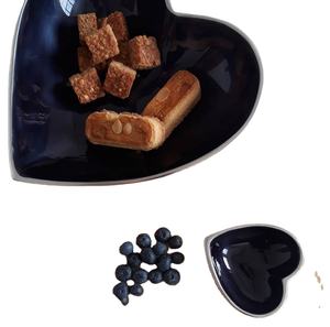 Aluminium Chocolate Heart Bowl for Restaurant Home Decor Enamel Finishing Modern Design Aluminium Serving Heart Bowl - Product Image 1