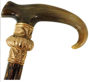 Bastón de Caminar Tallado de Lujo Moderno con Empuñadura de Cuerno Natural Exquisito, Diseño Ecológico - Product Image 5